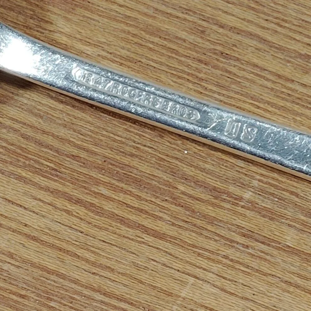 1847 Rogers Bros IS Lovelace Silverplate Flatware 5 Teaspoons Vintage